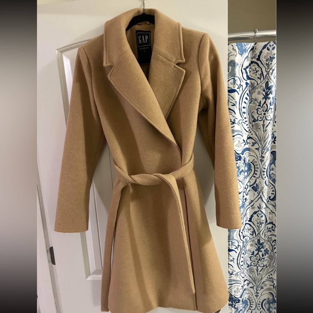 GAP maternity trench coat small